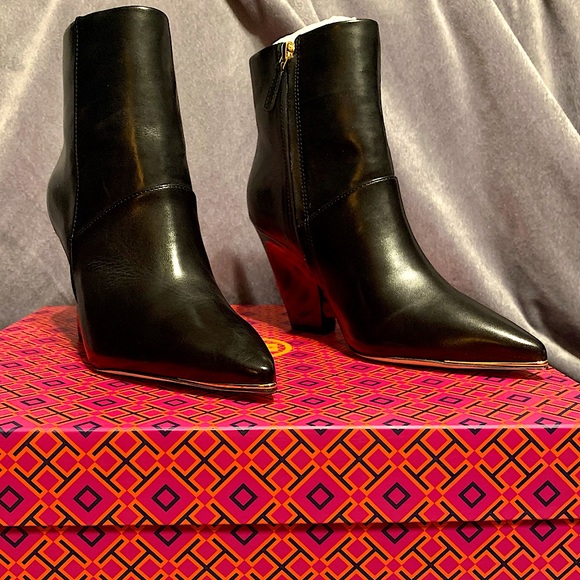 Tory Burch Shoes - NIB- Tory Burch - Lila 90MM Ankle Booties - Black w/ Gold - Sz: 6